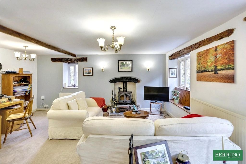 Property photo 3 of 36 Sitting Room