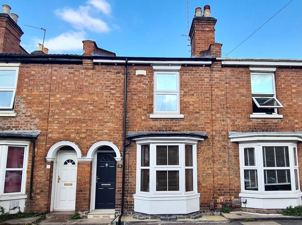 Property photo 1 of 18