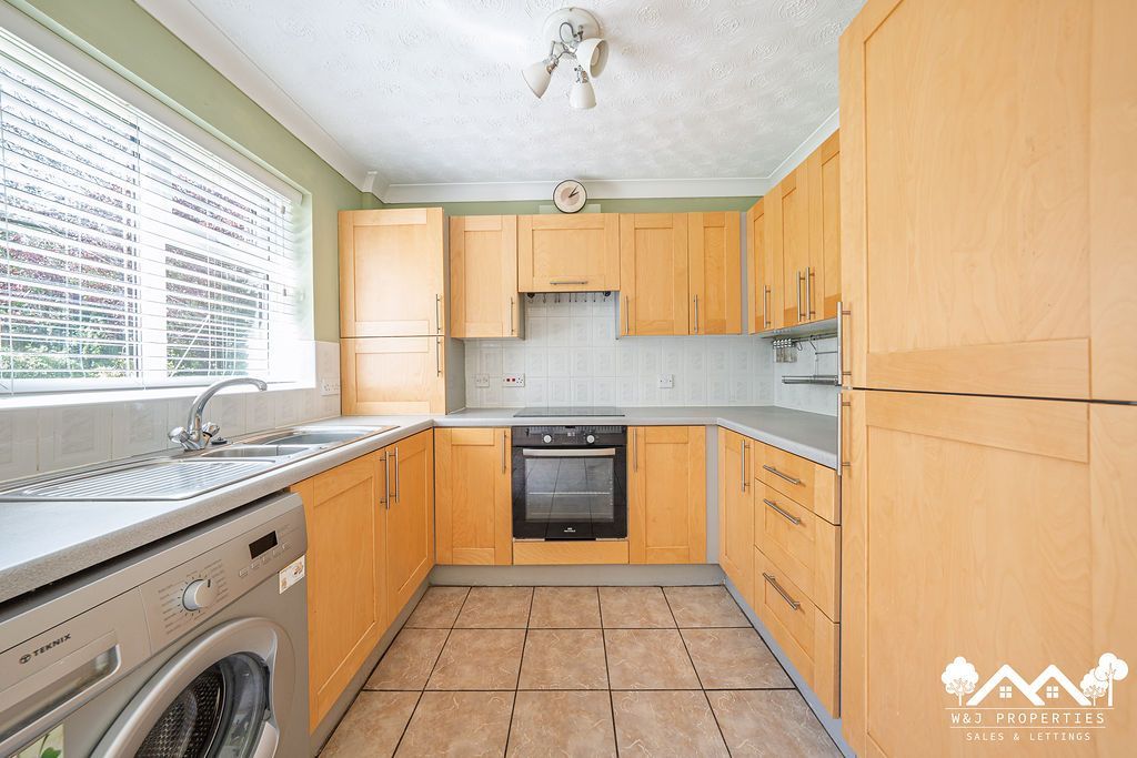 Property photo 2 of 22