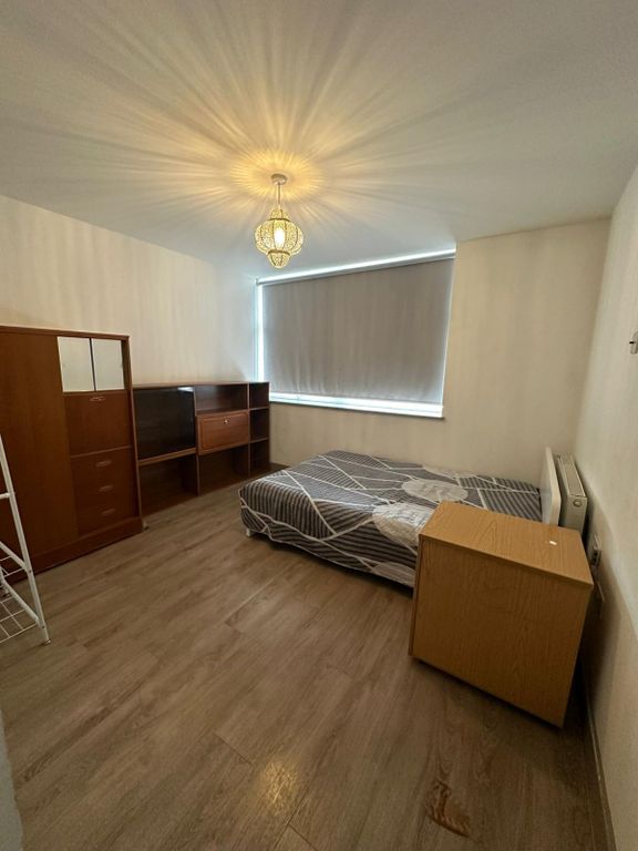 Property photo 2 of 7 Gallery