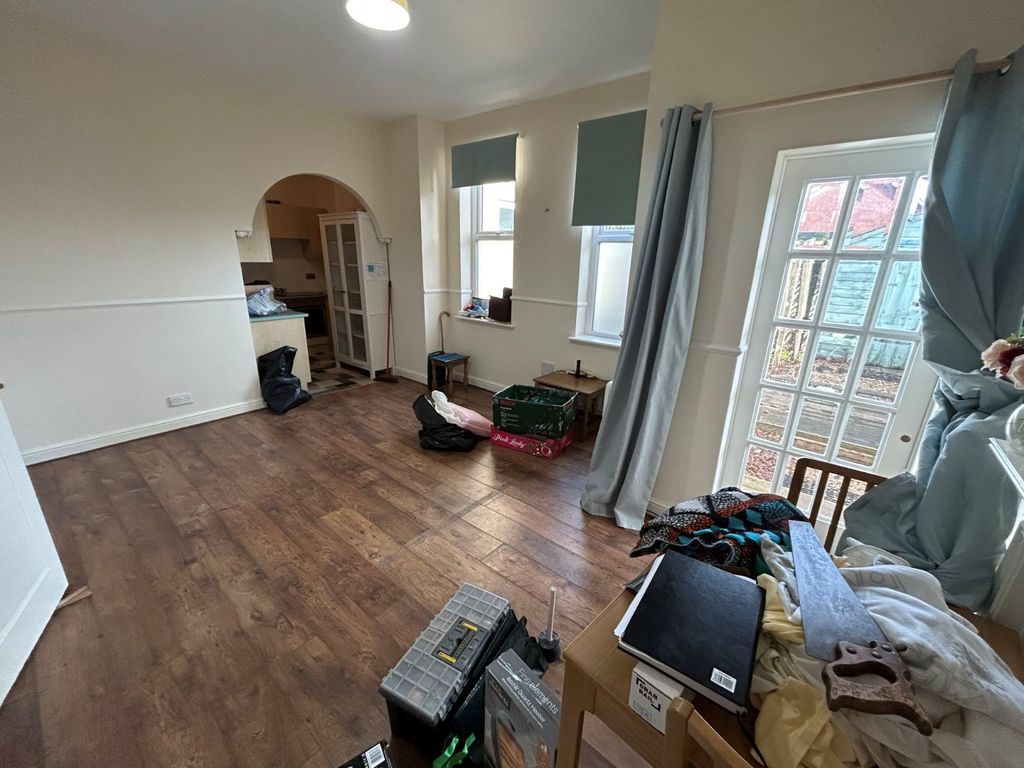 Property photo 2 of 6 Picture No. 07