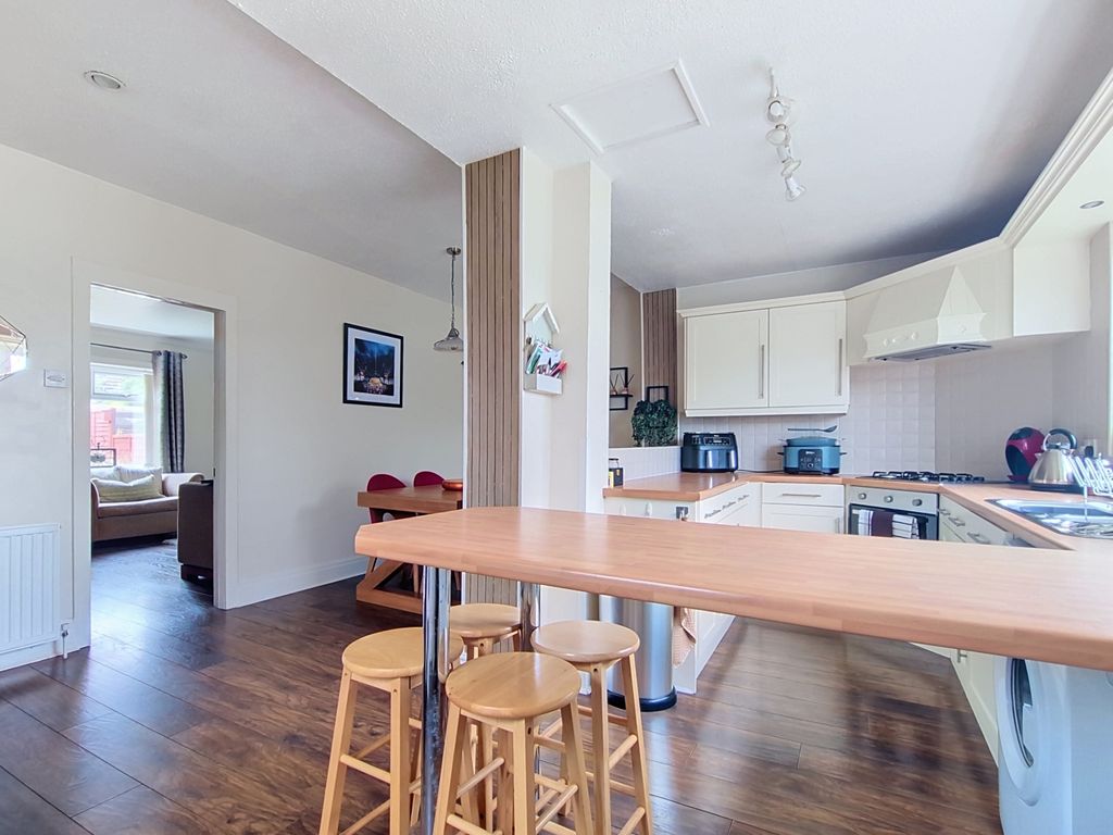 Property photo 2 of 17 167-Hunsworth-Lane_00002
