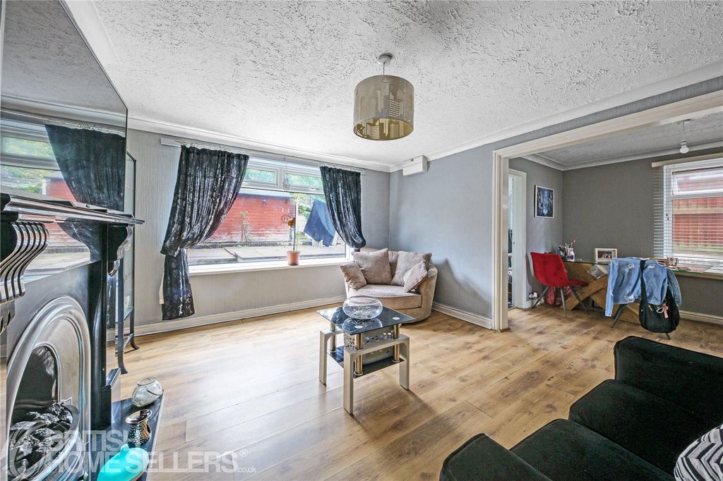 Property photo 3 of 13 Picture No. 30