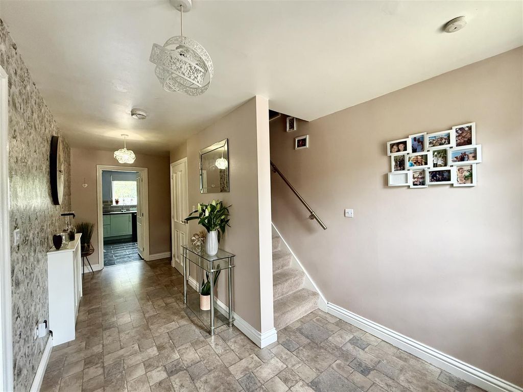 Property photo 3 of 27 3