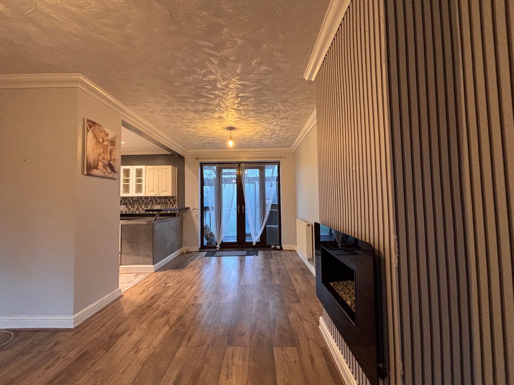 Property photo 1 of 9 Reception