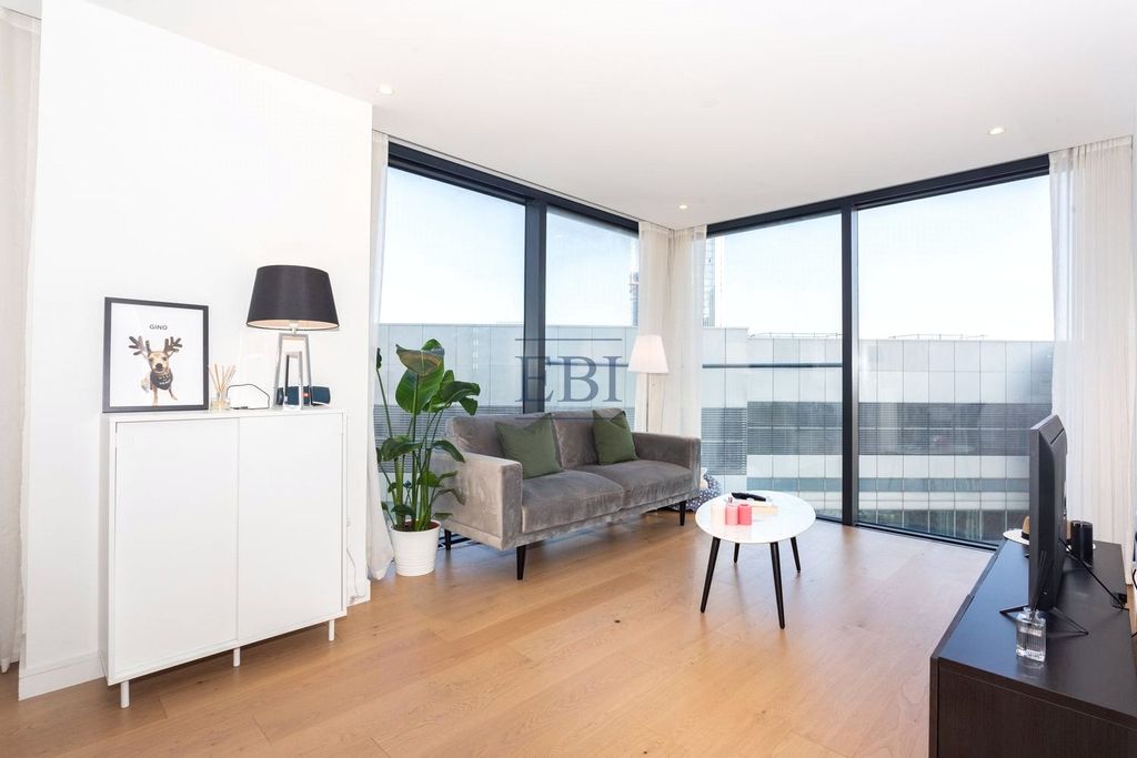 Property photo 3 of 23 Picture No. 20