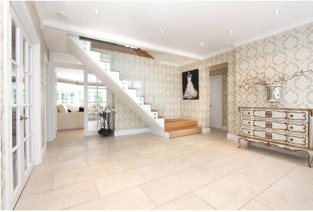 Property photo 2 of 18 Picture No. 09