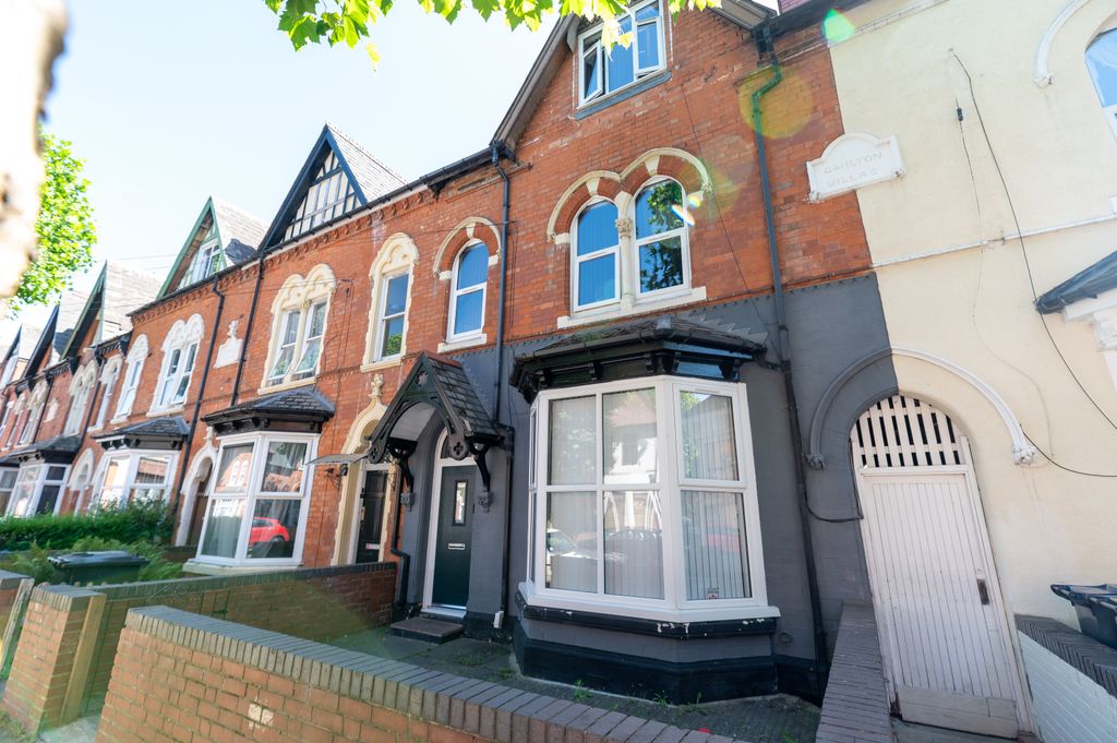 Property photo 3 of 39 03