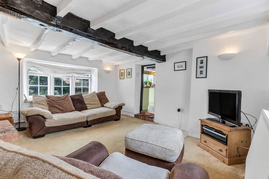 Property photo 2 of 23