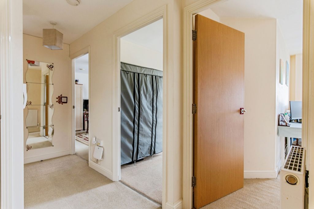 Property photo 3 of 16 Pbox-Img.Jpg