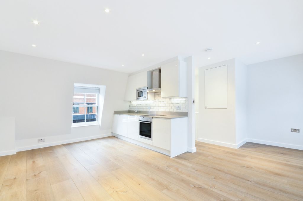 Property photo 1 of 16 977330