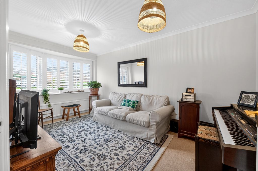 Property photo 3 of 20