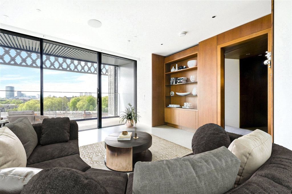 Property photo 3 of 18 Picture No. 40