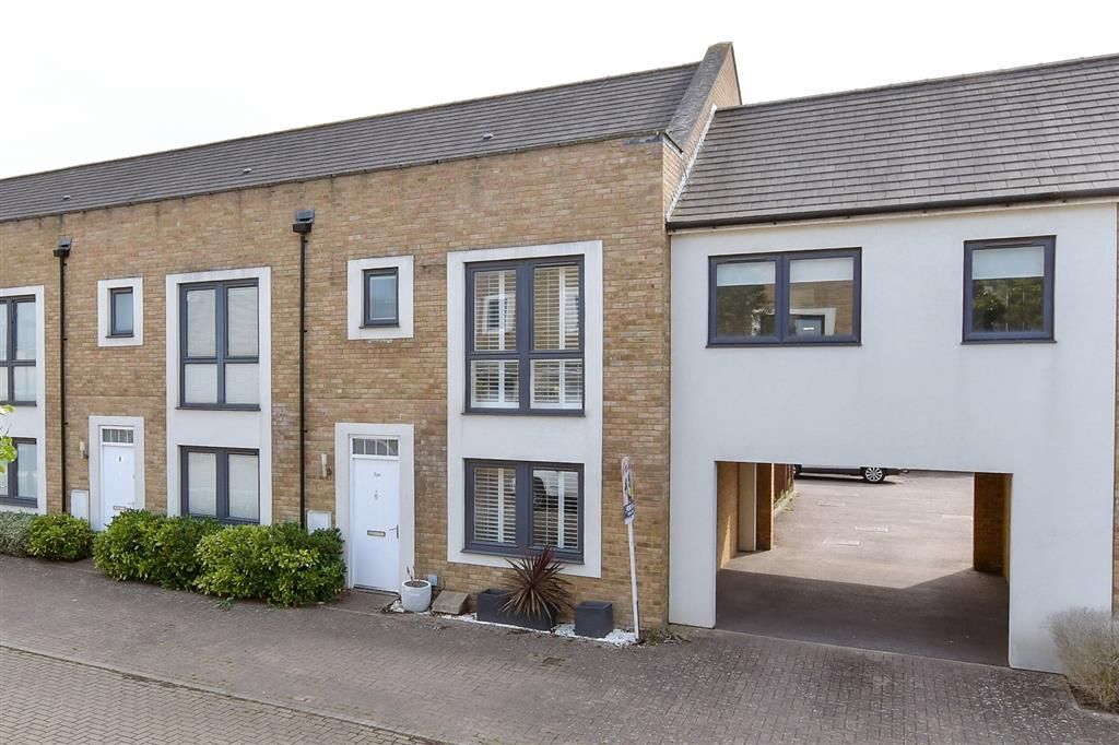 Property photo 1 of 10 External (Web)