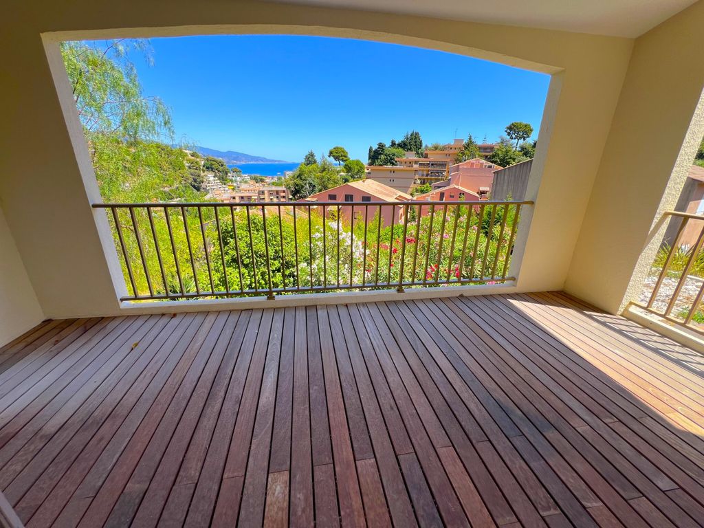 Property photo 1 of 4