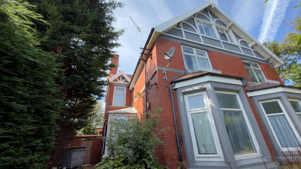 Property photo 1 of 40