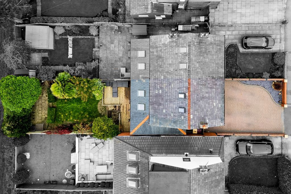 Property photo 2 of 47 4561032