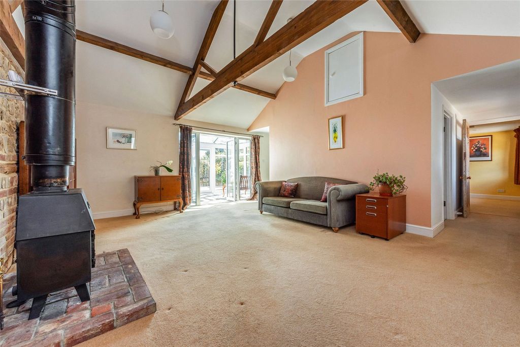 Property photo 3 of 15 Sitting/Dining Room