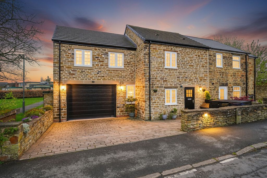 Property photo 1 of 24