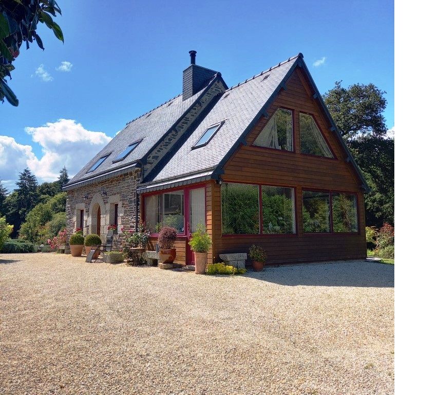 Property photo 2 of 39