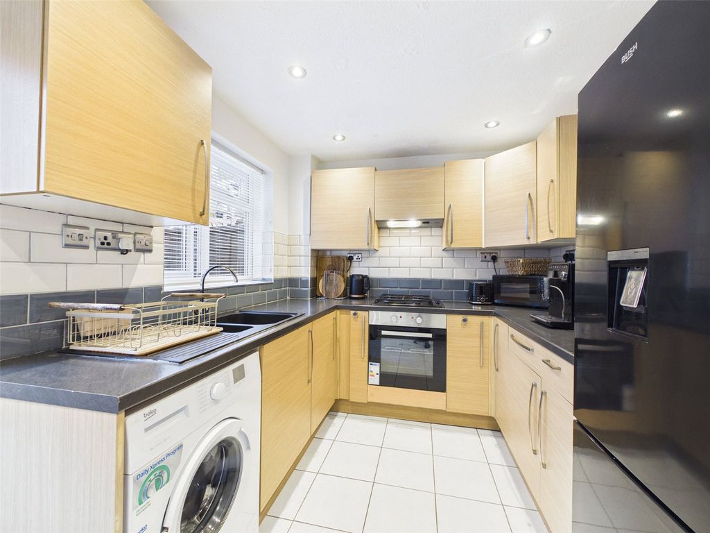 Property photo 3 of 15 Picture No. 10