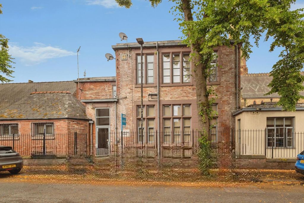 Property photo 1 of 19 Pbox-Img.Jpg
