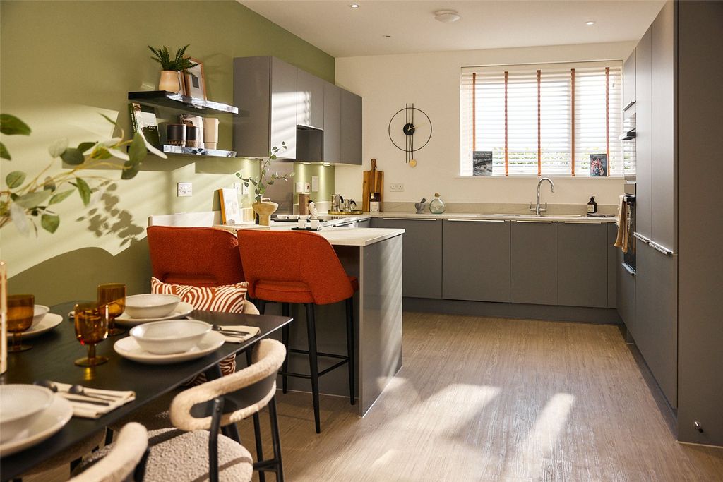 Property photo 2 of 12 Picture No. 14