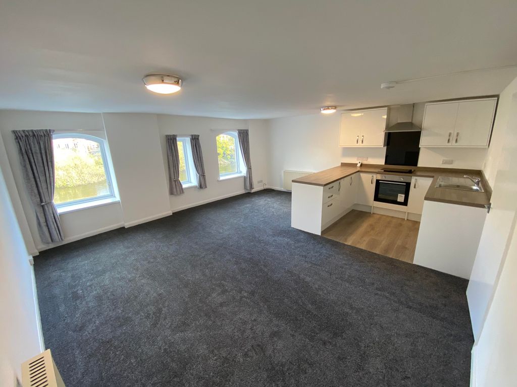 Property photo 2 of 10 Image
