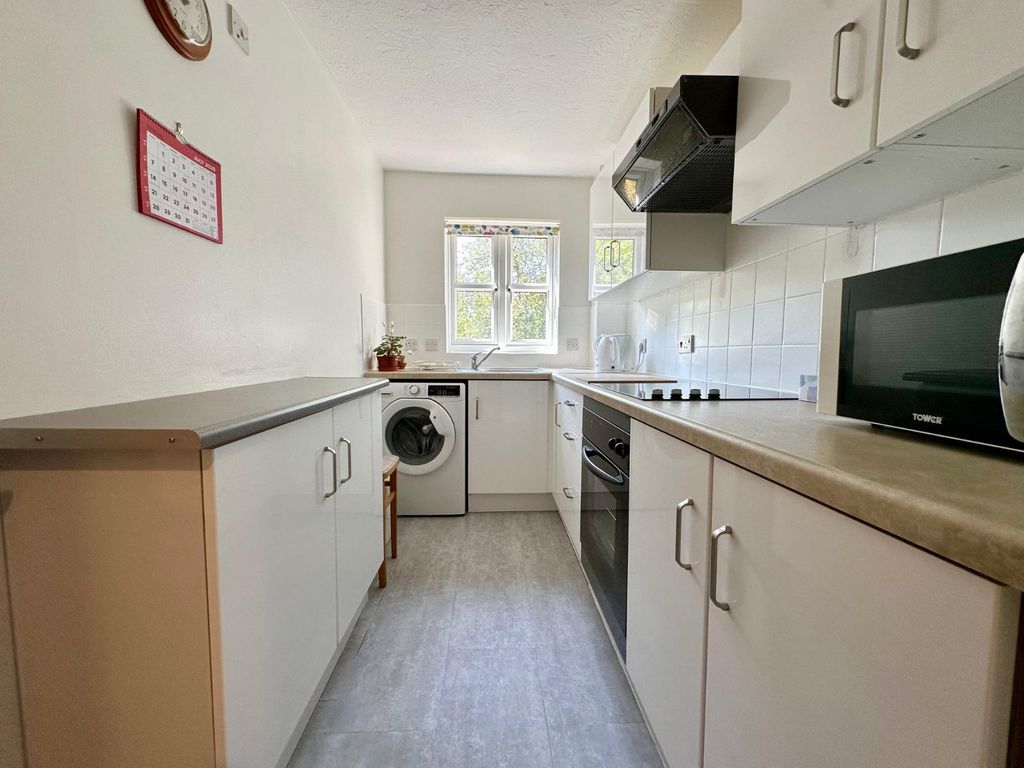 Property photo 3 of 7 Picture No. 06