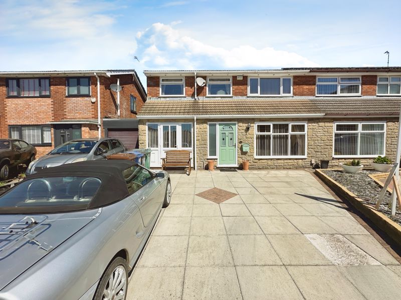 Property photo 1 of 18 External