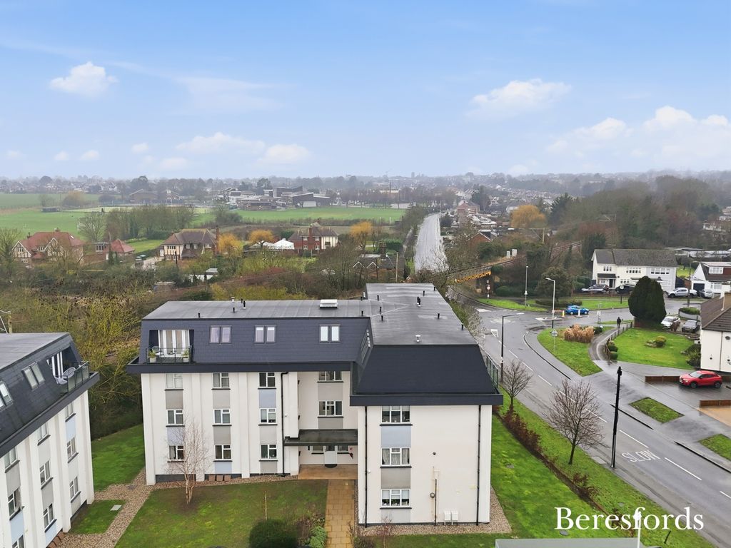 Property photo 1 of 19 Front