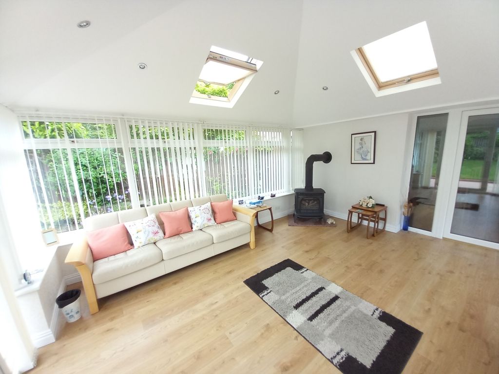 Property photo 2 of 27 Garden Room