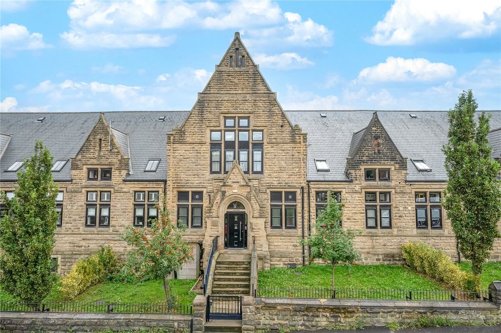 Property photo 1 of 17 Picture No. 02