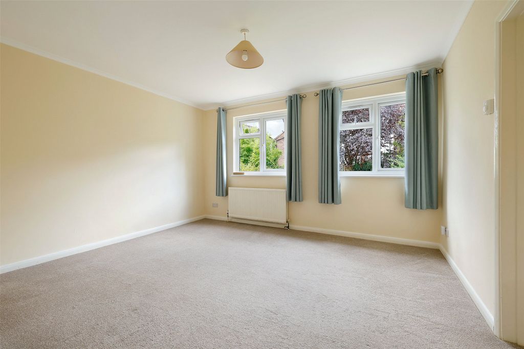 Property photo 2 of 7 Picture No. 10