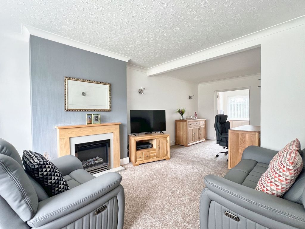 Property photo 3 of 24