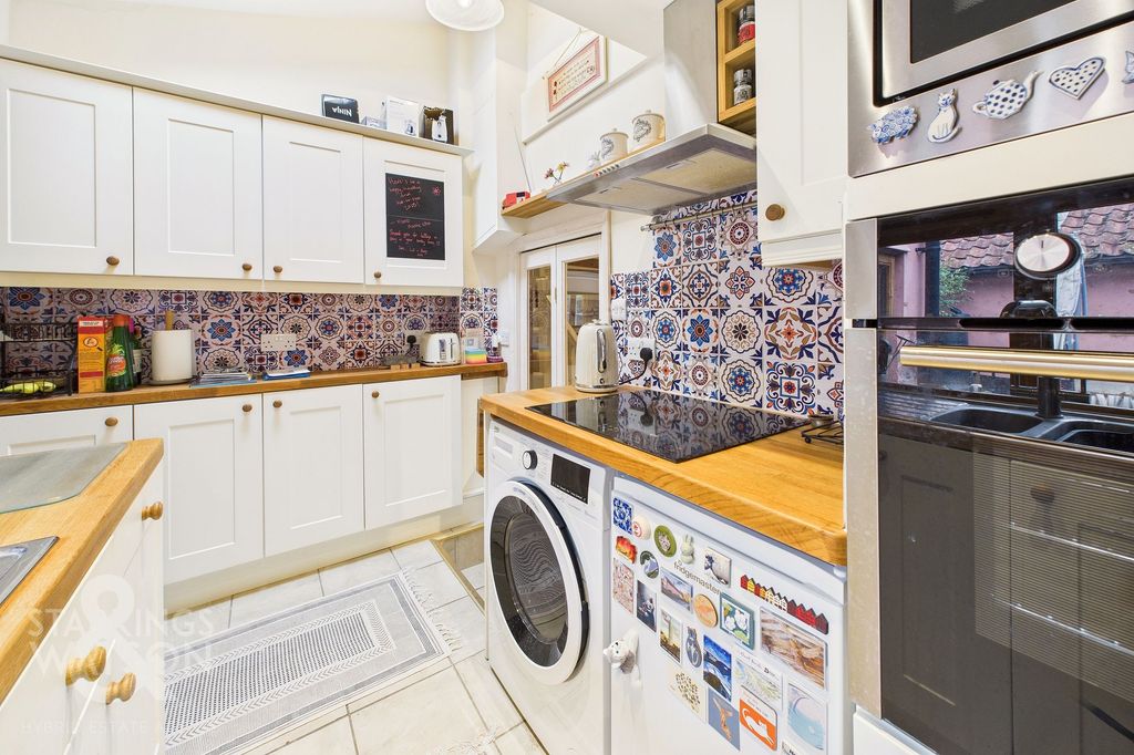 Property photo 3 of 26