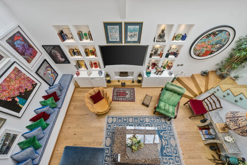 Property photo 2 of 13 Image