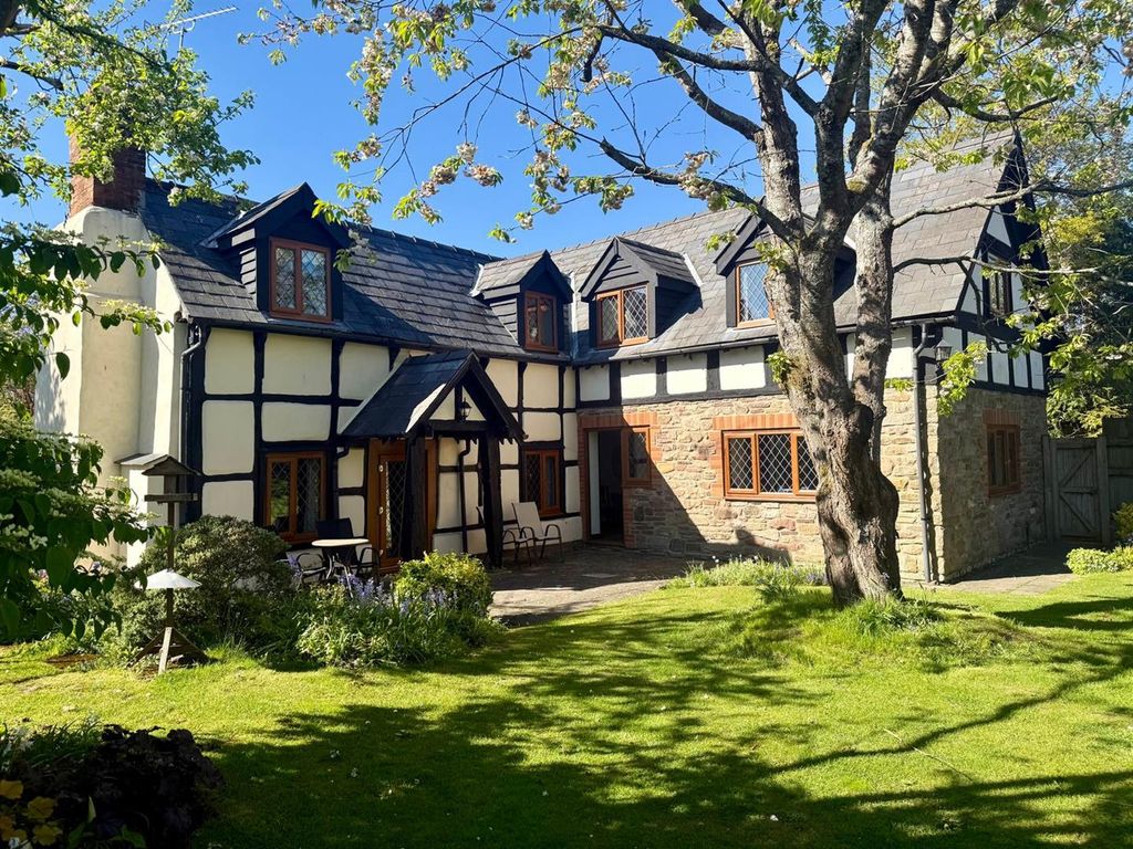 Property photo 1 of 32