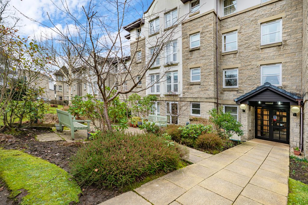 Property photo 1 of 30