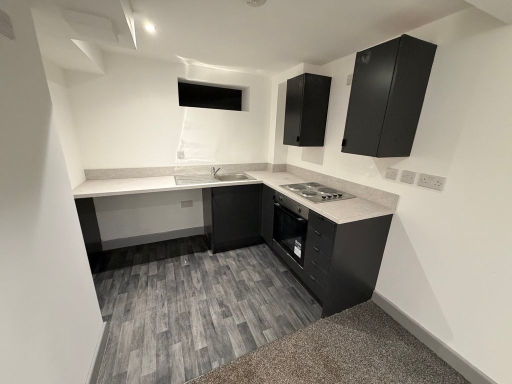 Property photo 3 of 8 Image