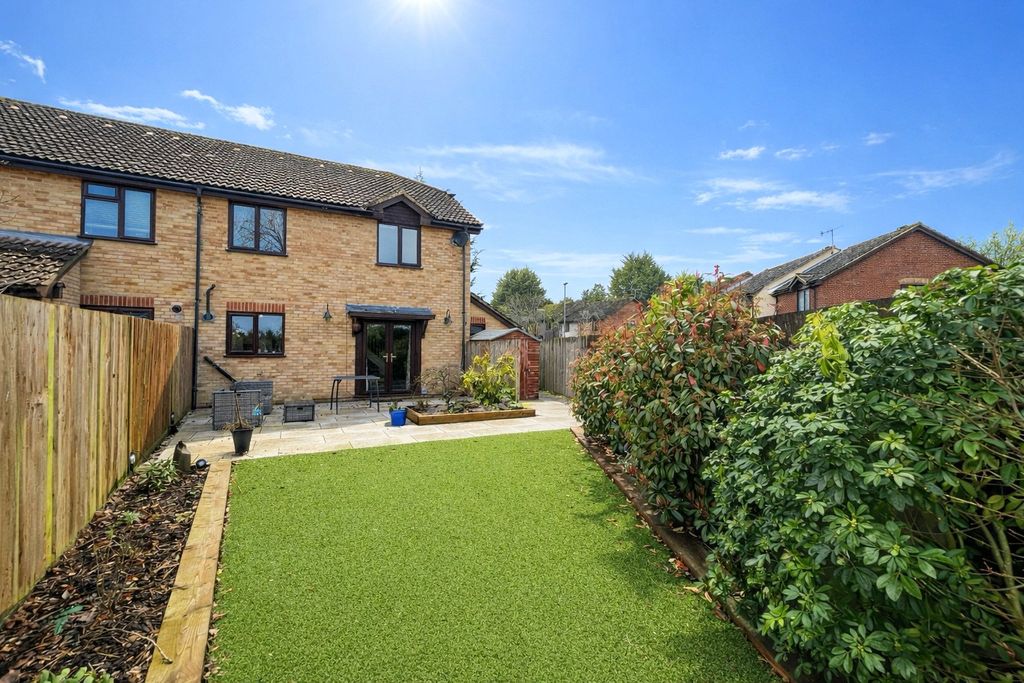 Property photo 1 of 11 Picture No. 25