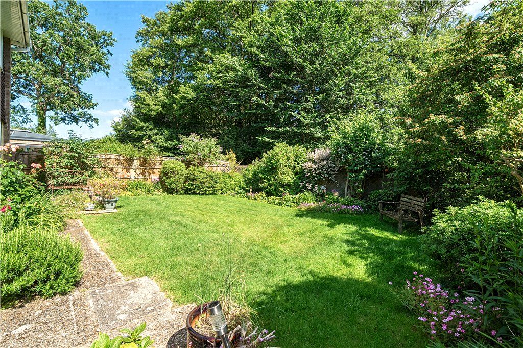 Property photo 2 of 13 Picture No. 19