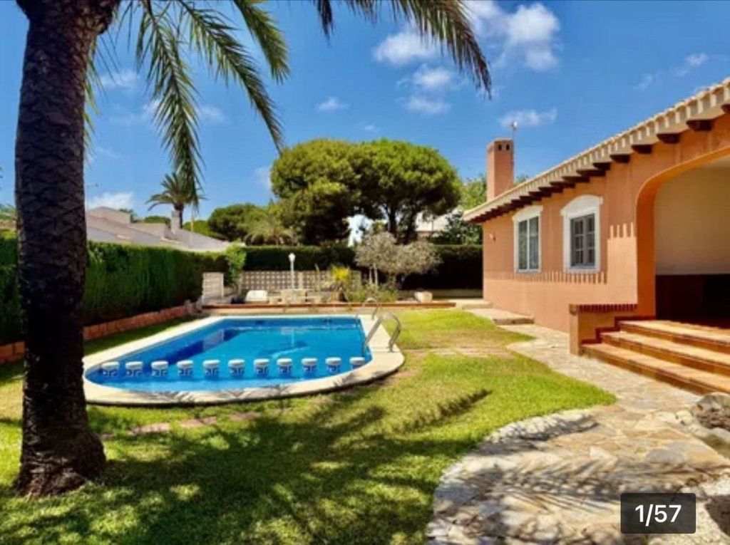 Property photo 1 of 50