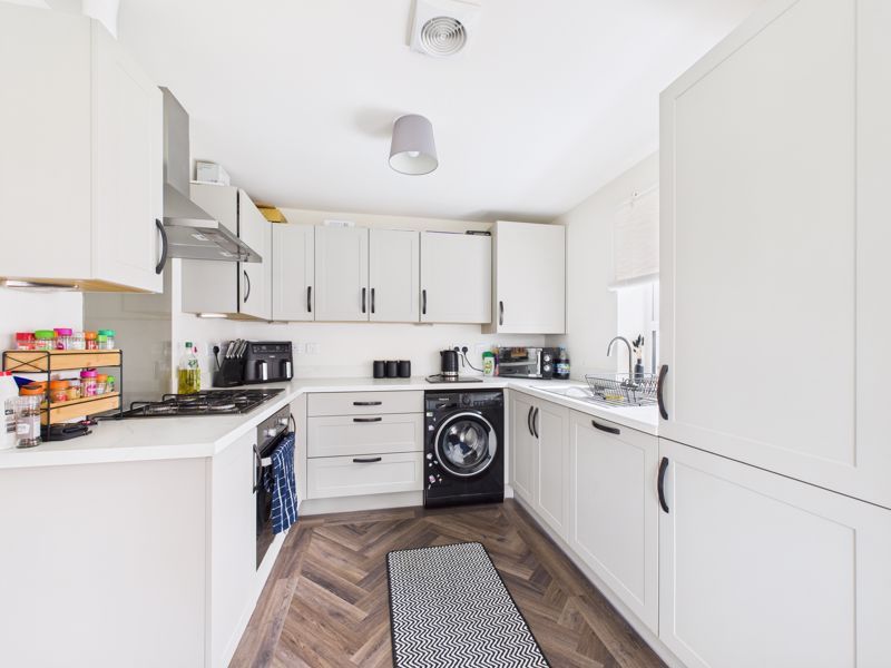 Property photo 2 of 18 Kitchen