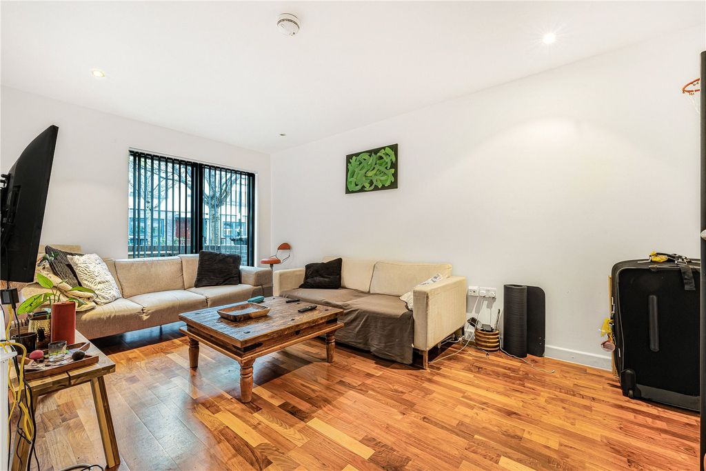 Property photo 2 of 21 Reception Room