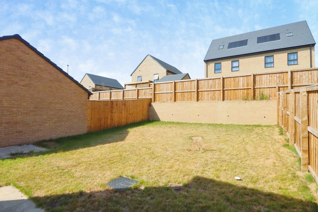 Property photo 2 of 24 Pbox-Img.Jpg