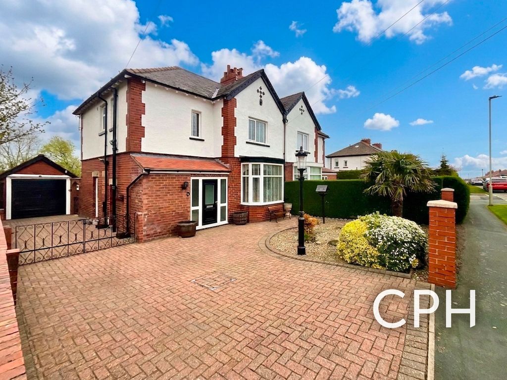 Property photo 1 of 43