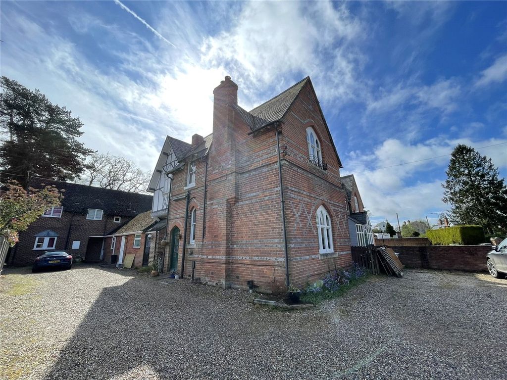 Property photo 1 of 12 Picture No. 21