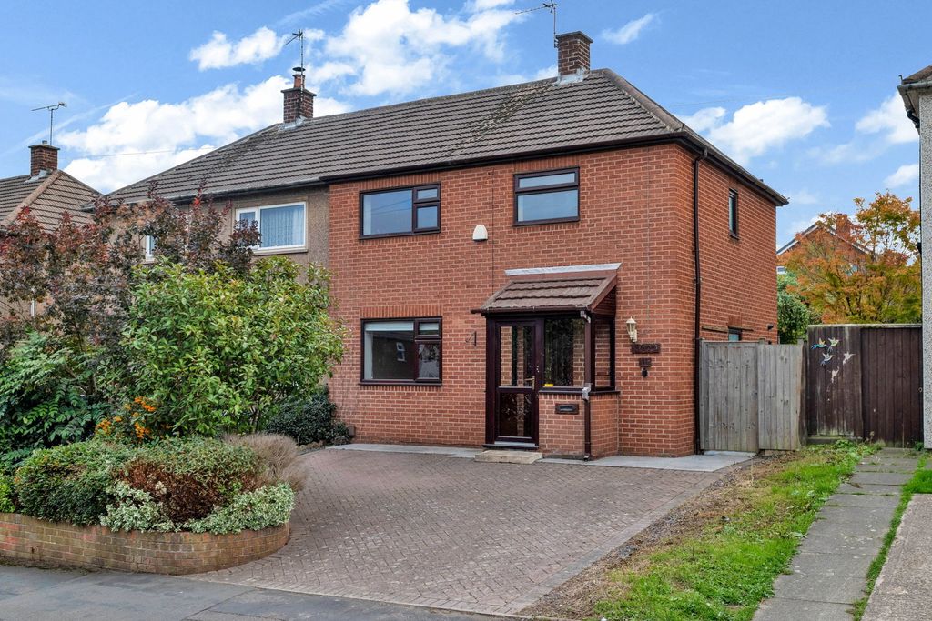 Property photo 1 of 27