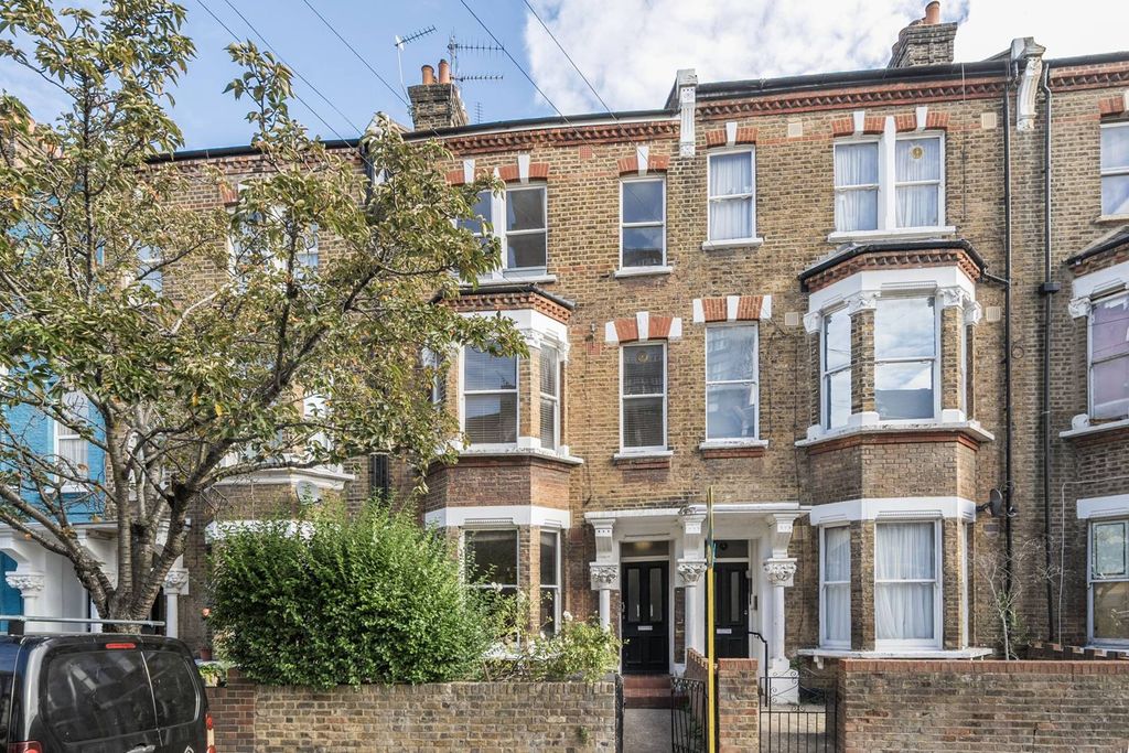 Property photo 2 of 9